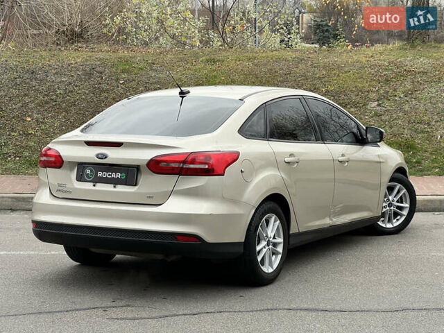 Бежевый Форд Фокус, объемом двигателя 2 л и пробегом 128 тыс. км за 7800 $, фото 19 на Automoto.ua