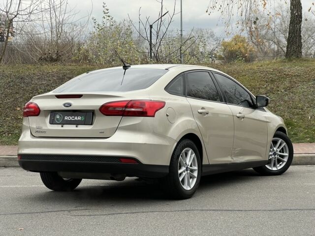 Бежевий Форд Фокус, об'ємом двигуна 2 л та пробігом 128 тис. км за 7800 $, фото 3 на Automoto.ua