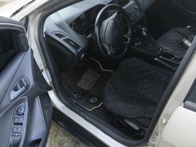 Бежевий Форд Фокус, об'ємом двигуна 2 л та пробігом 180 тис. км за 8500 $, фото 6 на Automoto.ua