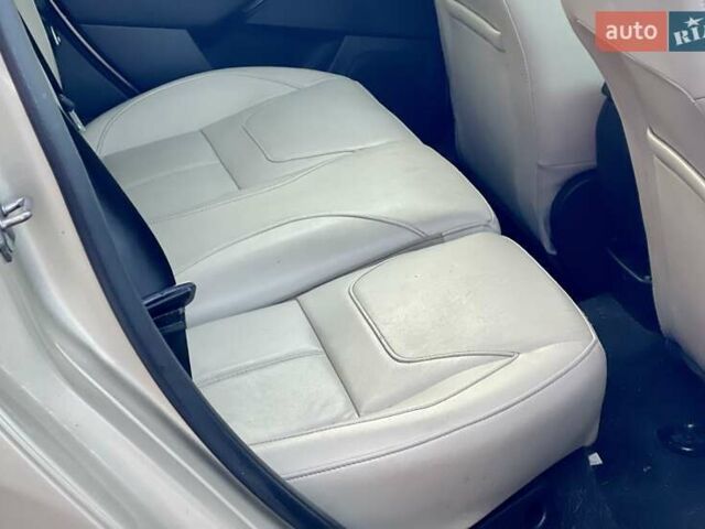 Бежевий Форд Фокус, об'ємом двигуна 2 л та пробігом 264 тис. км за 6750 $, фото 27 на Automoto.ua