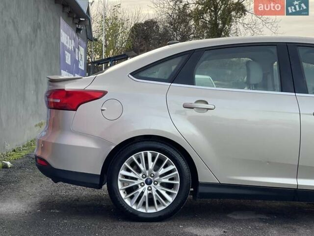 Бежевий Форд Фокус, об'ємом двигуна 2 л та пробігом 264 тис. км за 6750 $, фото 12 на Automoto.ua