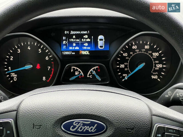 Бежевый Форд Фокус, объемом двигателя 2 л и пробегом 128 тыс. км за 7800 $, фото 35 на Automoto.ua