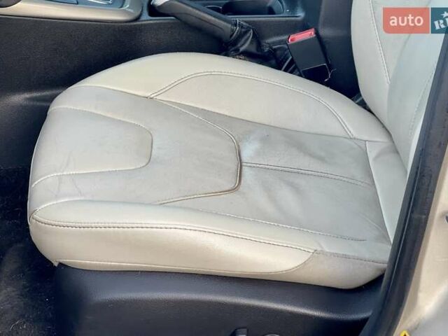 Бежевий Форд Фокус, об'ємом двигуна 2 л та пробігом 264 тис. км за 6750 $, фото 34 на Automoto.ua