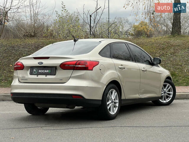 Бежевый Форд Фокус, объемом двигателя 2 л и пробегом 128 тыс. км за 7800 $, фото 20 на Automoto.ua
