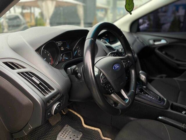 Бежевий Форд Фокус, об'ємом двигуна 2 л та пробігом 180 тис. км за 8990 $, фото 8 на Automoto.ua