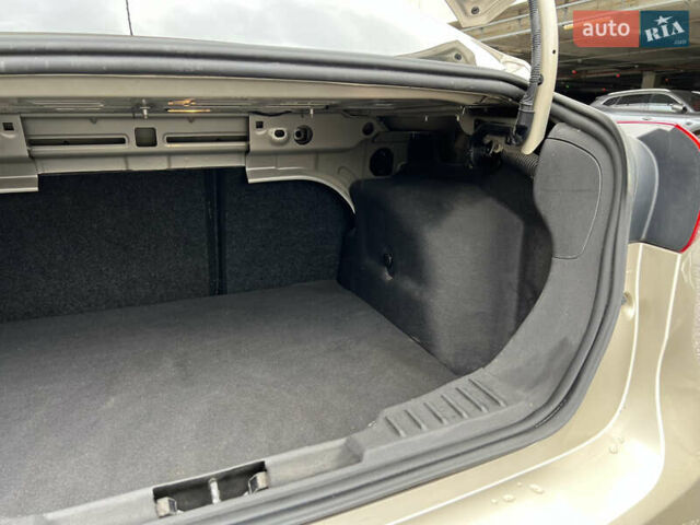 Бежевый Форд Фокус, объемом двигателя 2 л и пробегом 128 тыс. км за 7800 $, фото 46 на Automoto.ua