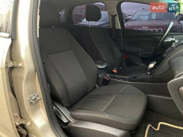 Бежевий Форд Фокус, об'ємом двигуна 2 л та пробігом 180 тис. км за 8990 $, фото 22 на Automoto.ua
