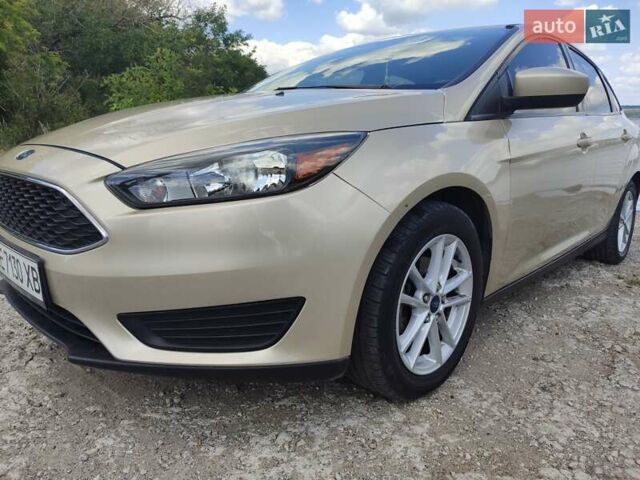 Бежевий Форд Фокус, об'ємом двигуна 2 л та пробігом 79 тис. км за 9800 $, фото 1 на Automoto.ua