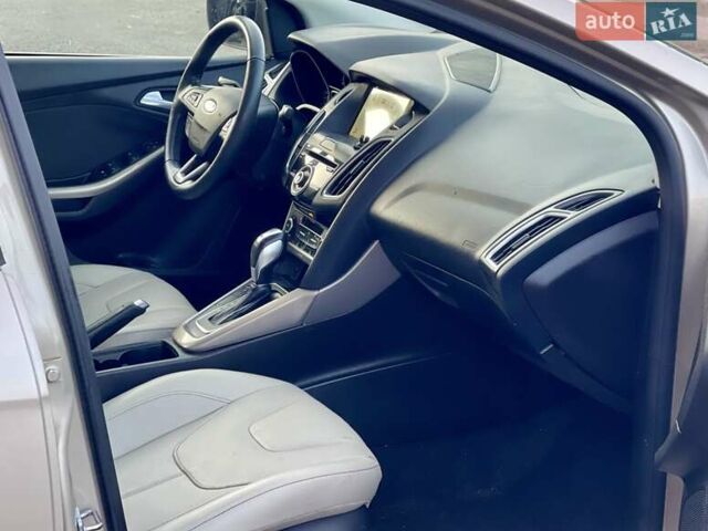 Бежевий Форд Фокус, об'ємом двигуна 2 л та пробігом 264 тис. км за 6750 $, фото 23 на Automoto.ua