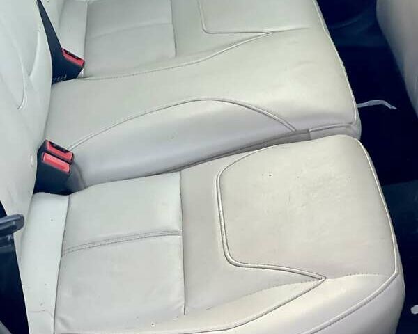 Бежевий Форд Фокус, об'ємом двигуна 2 л та пробігом 264 тис. км за 6750 $, фото 28 на Automoto.ua