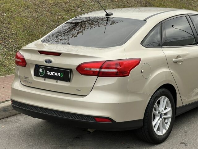 Бежевий Форд Фокус, об'ємом двигуна 2 л та пробігом 128 тис. км за 7800 $, фото 7 на Automoto.ua