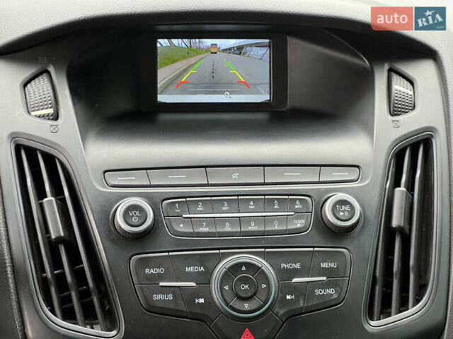 Бежевый Форд Фокус, объемом двигателя 2 л и пробегом 128 тыс. км за 7800 $, фото 40 на Automoto.ua