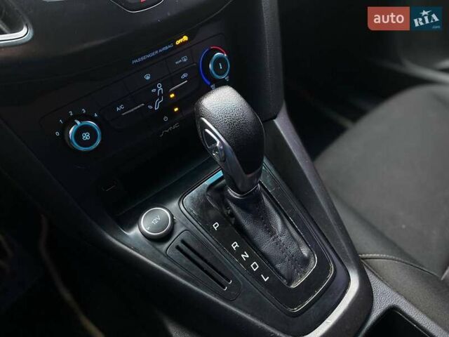 Бежевий Форд Фокус, об'ємом двигуна 2 л та пробігом 180 тис. км за 8990 $, фото 37 на Automoto.ua