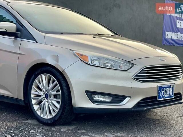 Бежевий Форд Фокус, об'ємом двигуна 2 л та пробігом 264 тис. км за 6750 $, фото 4 на Automoto.ua