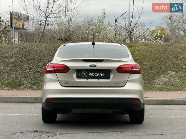 Бежевый Форд Фокус, объемом двигателя 2 л и пробегом 128 тыс. км за 7800 $, фото 14 на Automoto.ua