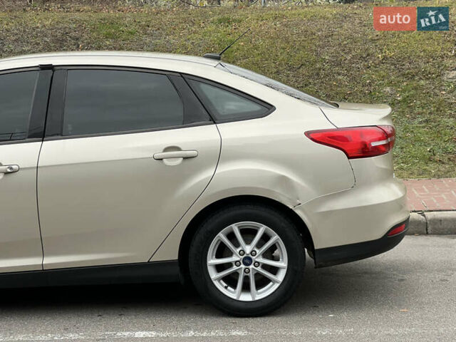 Бежевый Форд Фокус, объемом двигателя 2 л и пробегом 128 тыс. км за 7800 $, фото 12 на Automoto.ua