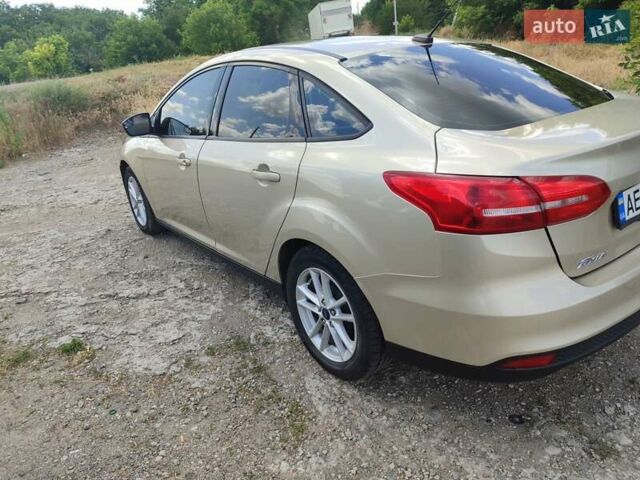 Бежевий Форд Фокус, об'ємом двигуна 2 л та пробігом 79 тис. км за 9800 $, фото 10 на Automoto.ua