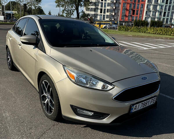Бежевый Форд Фокус, объемом двигателя 2 л и пробегом 108 тыс. км за 9800 $, фото 2 на Automoto.ua