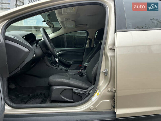 Бежевый Форд Фокус, объемом двигателя 2 л и пробегом 128 тыс. км за 7800 $, фото 31 на Automoto.ua