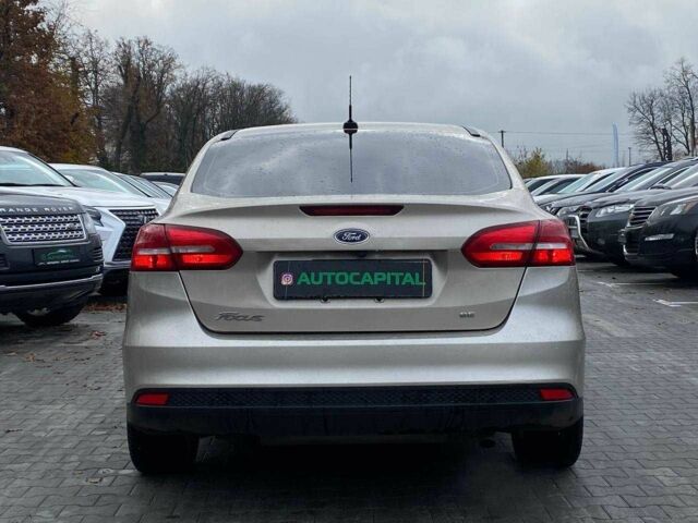 Бежевий Форд Фокус, об'ємом двигуна 2 л та пробігом 180 тис. км за 8990 $, фото 4 на Automoto.ua