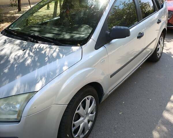Бежевий Форд Фокус, об'ємом двигуна 1.6 л та пробігом 337 тис. км за 4900 $, фото 5 на Automoto.ua