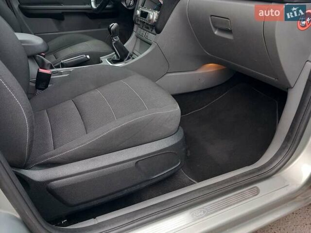 Форд Фокус 2009 у Городке на Automoto.ua Бежевий Форд Фокус, об'ємом двигуна 1.8 л та пробігом 225 тис. км за 5550 $, фото 18 на Automoto.ua