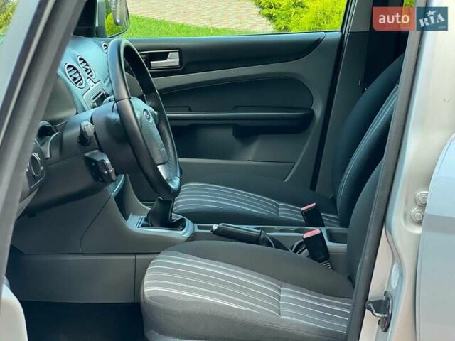 Бежевый Форд Фокус, объемом двигателя 1.6 л и пробегом 217 тыс. км за 6400 $, фото 22 на Automoto.ua