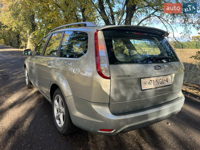 Бежевый Форд Фокус, объемом двигателя 0 л и пробегом 220 тыс. км за 6200 $, фото 9 на Automoto.ua