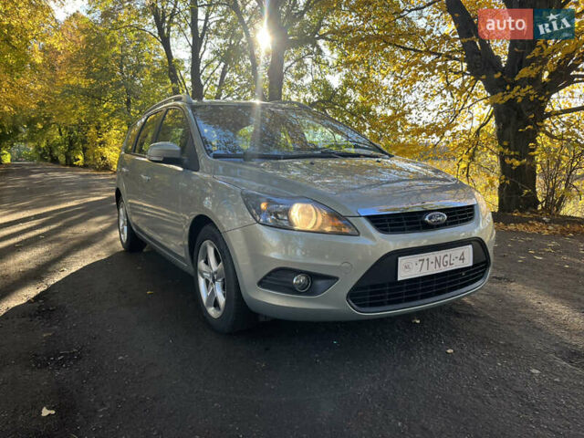 Бежевый Форд Фокус, объемом двигателя 0 л и пробегом 220 тыс. км за 6200 $, фото 4 на Automoto.ua