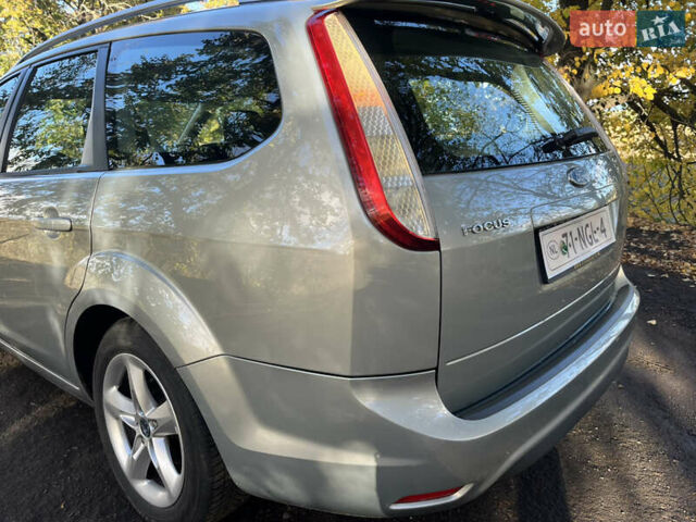 Бежевый Форд Фокус, объемом двигателя 0 л и пробегом 220 тыс. км за 6200 $, фото 5 на Automoto.ua