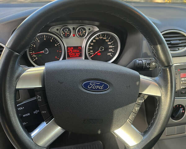 Бежевый Форд Фокус, объемом двигателя 0 л и пробегом 220 тыс. км за 6200 $, фото 23 на Automoto.ua