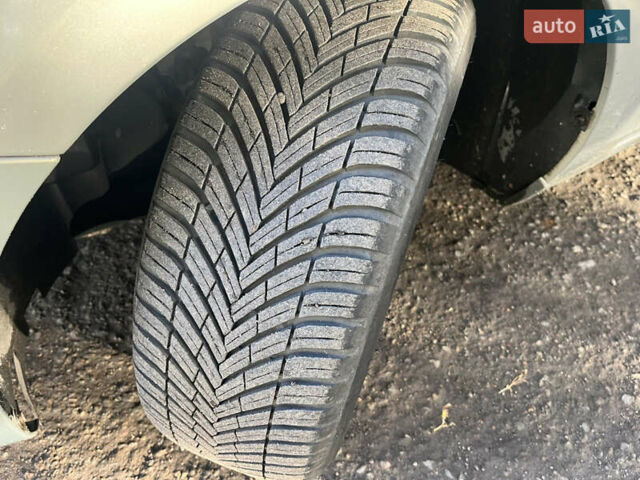 Бежевый Форд Фокус, объемом двигателя 0 л и пробегом 220 тыс. км за 6200 $, фото 27 на Automoto.ua