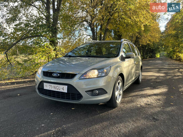 Бежевый Форд Фокус, объемом двигателя 0 л и пробегом 220 тыс. км за 6200 $, фото 1 на Automoto.ua