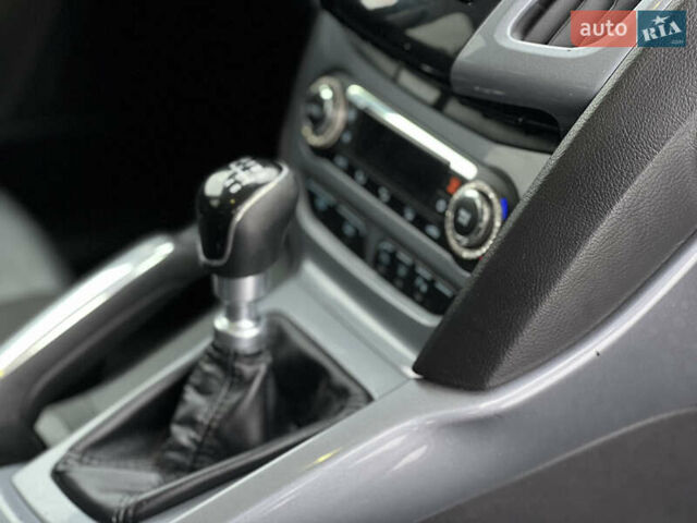 Бежевый Форд Фокус, объемом двигателя 1.6 л и пробегом 197 тыс. км за 7999 $, фото 36 на Automoto.ua