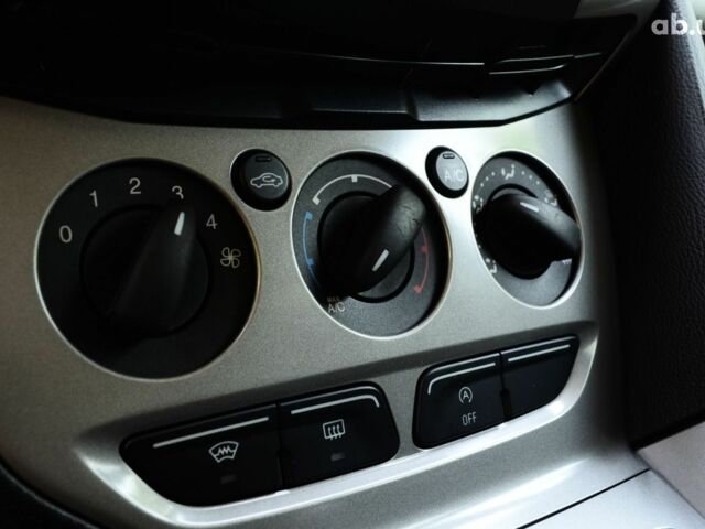 Черный Форд Фокус, объемом двигателя 1.6 л и пробегом 225 тыс. км за 7500 $, фото 16 на Automoto.ua