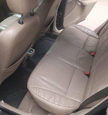 Черный Форд Фокус, объемом двигателя 1.6 л и пробегом 345 тыс. км за 2500 $, фото 4 на Automoto.ua