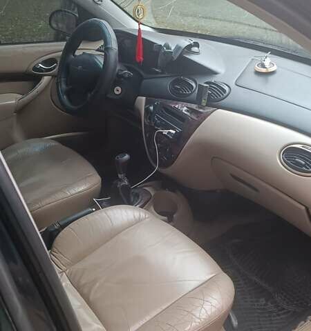 Черный Форд Фокус, объемом двигателя 1.6 л и пробегом 345 тыс. км за 2500 $, фото 2 на Automoto.ua