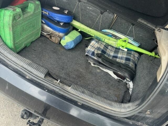 Черный Форд Фокус, объемом двигателя 1.8 л и пробегом 344 тыс. км за 3600 $, фото 5 на Automoto.ua