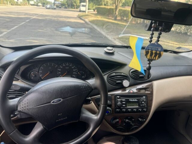 Черный Форд Фокус, объемом двигателя 1.8 л и пробегом 344 тыс. км за 3600 $, фото 2 на Automoto.ua