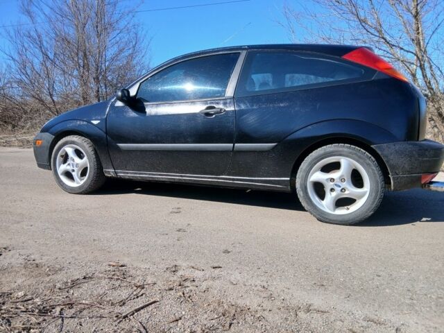 Черный Форд Фокус, объемом двигателя 2 л и пробегом 985 тыс. км за 3299 $, фото 4 на Automoto.ua