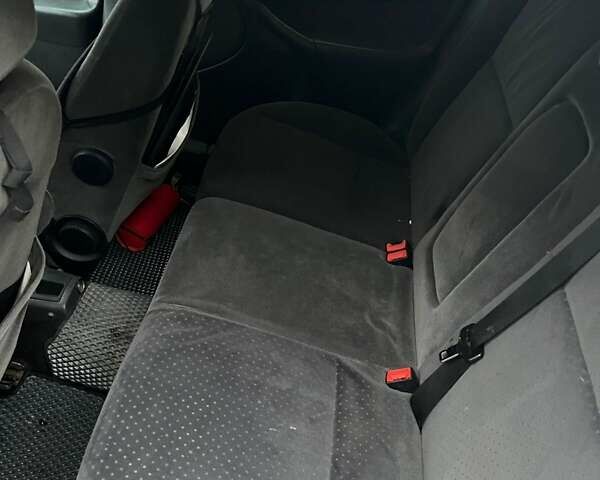 Черный Форд Фокус, объемом двигателя 1.8 л и пробегом 306 тыс. км за 4500 $, фото 11 на Automoto.ua