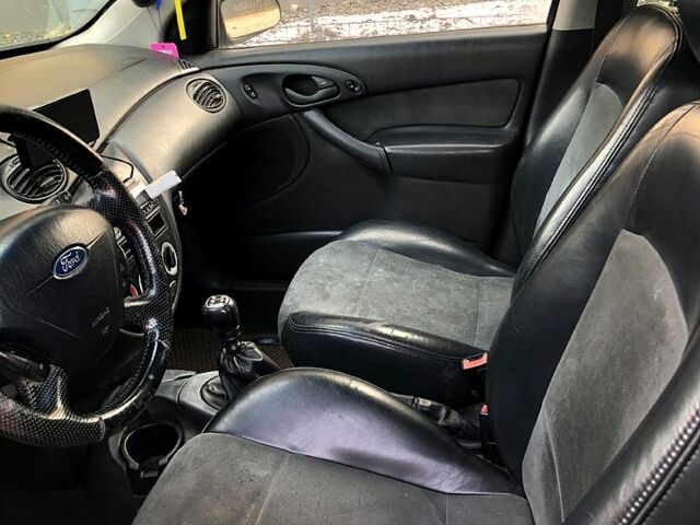 Черный Форд Фокус, объемом двигателя 2 л и пробегом 0 тыс. км за 2500 $, фото 1 на Automoto.ua