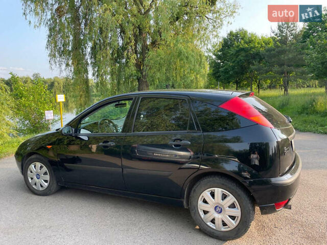 Черный Форд Фокус, объемом двигателя 1.6 л и пробегом 268 тыс. км за 3800 $, фото 2 на Automoto.ua