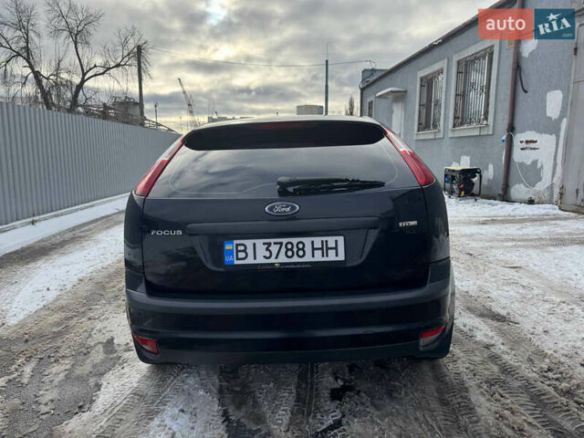 Чорний Форд Фокус, об'ємом двигуна 1.56 л та пробігом 273 тис. км за 4700 $, фото 5 на Automoto.ua