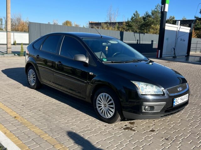 Черный Форд Фокус, объемом двигателя 1.6 л и пробегом 290 тыс. км за 5000 $, фото 2 на Automoto.ua