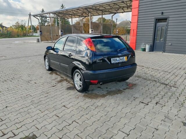 Черный Форд Фокус, объемом двигателя 1.8 л и пробегом 365 тыс. км за 2300 $, фото 4 на Automoto.ua
