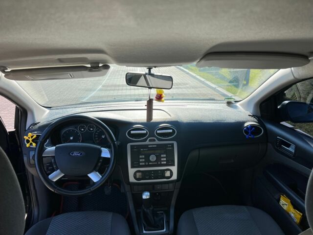 Черный Форд Фокус, объемом двигателя 1.6 л и пробегом 290 тыс. км за 5000 $, фото 9 на Automoto.ua