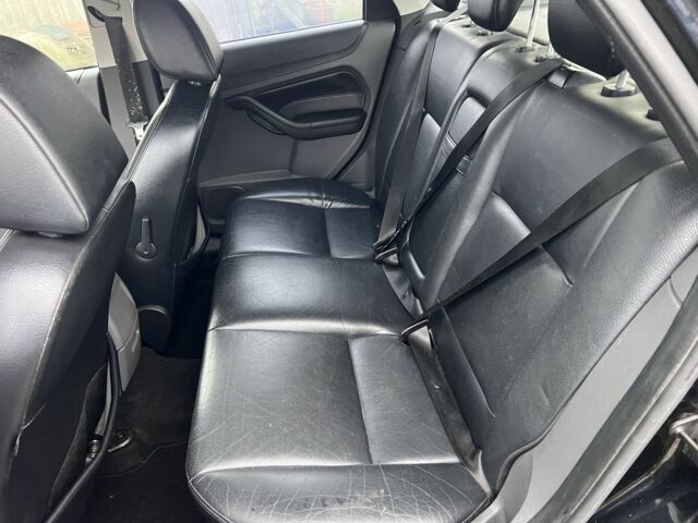 Чорний Форд Фокус, об'ємом двигуна 0 л та пробігом 230 тис. км за 2300 $, фото 6 на Automoto.ua