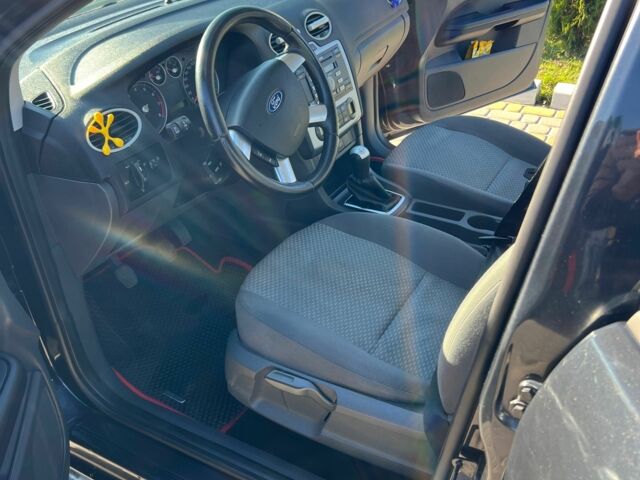 Черный Форд Фокус, объемом двигателя 1.6 л и пробегом 290 тыс. км за 5000 $, фото 7 на Automoto.ua