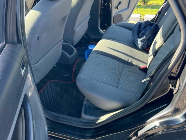 Черный Форд Фокус, объемом двигателя 1.6 л и пробегом 290 тыс. км за 5000 $, фото 8 на Automoto.ua